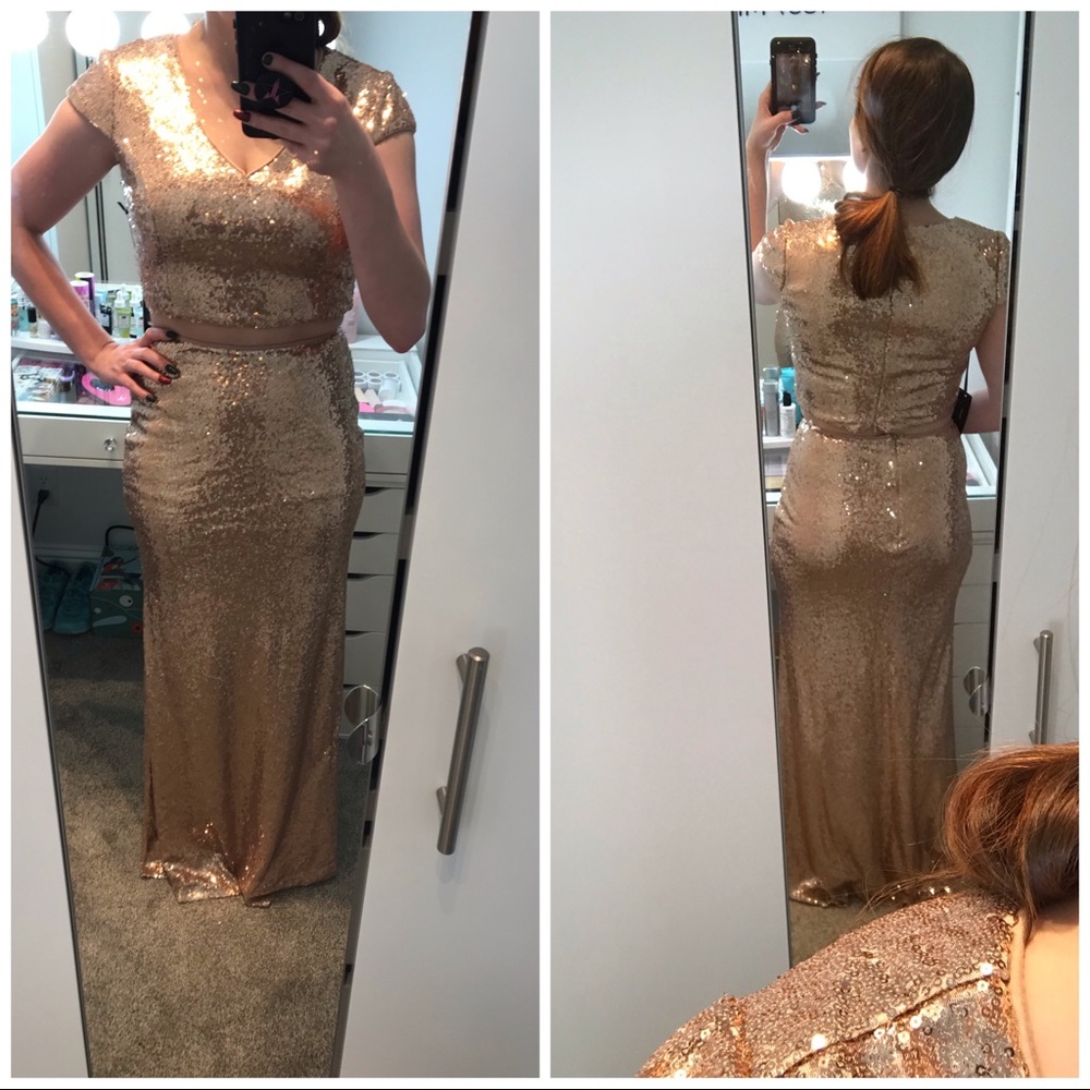 Gold sequin set